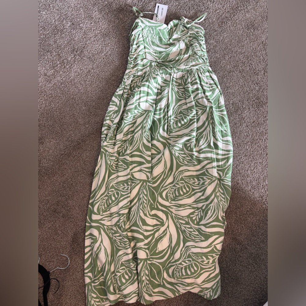 Green and White Leaf Print Dress